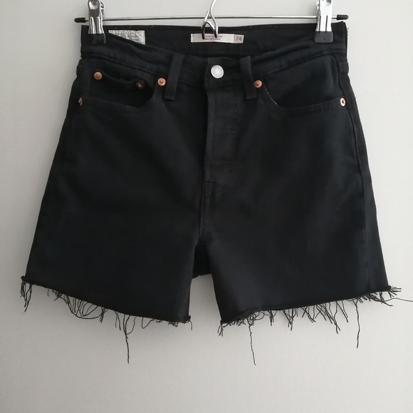 Levi's Wedgie Straight Premium Cut Off Denim Jean Shorts in Black Sprout 24 - Picture 14 of 14